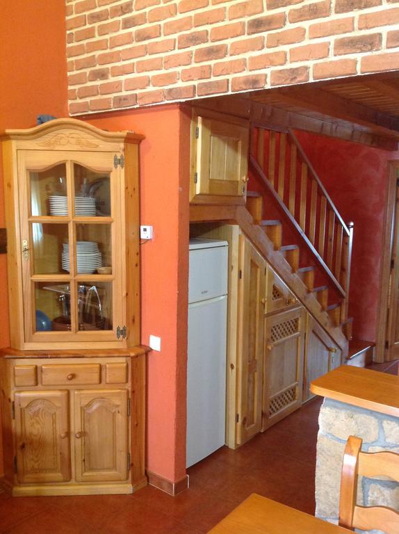 Casa Rural La Vega De Gredos Hostal San Martin de la Vega del Alberche Exterior foto